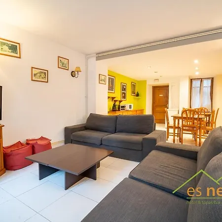Casa Es Neres 2* Les