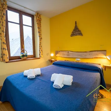 Casa Es Neres Les